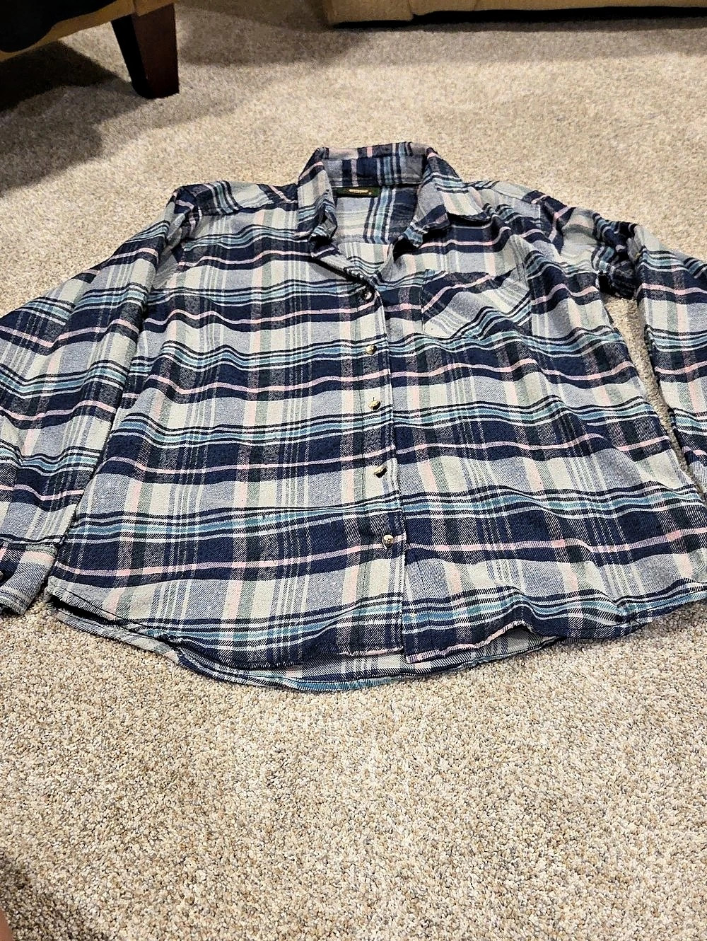 Stillwater Supply Co. Brewer Basic Flannel Shirt. Plaid Blue & Pink